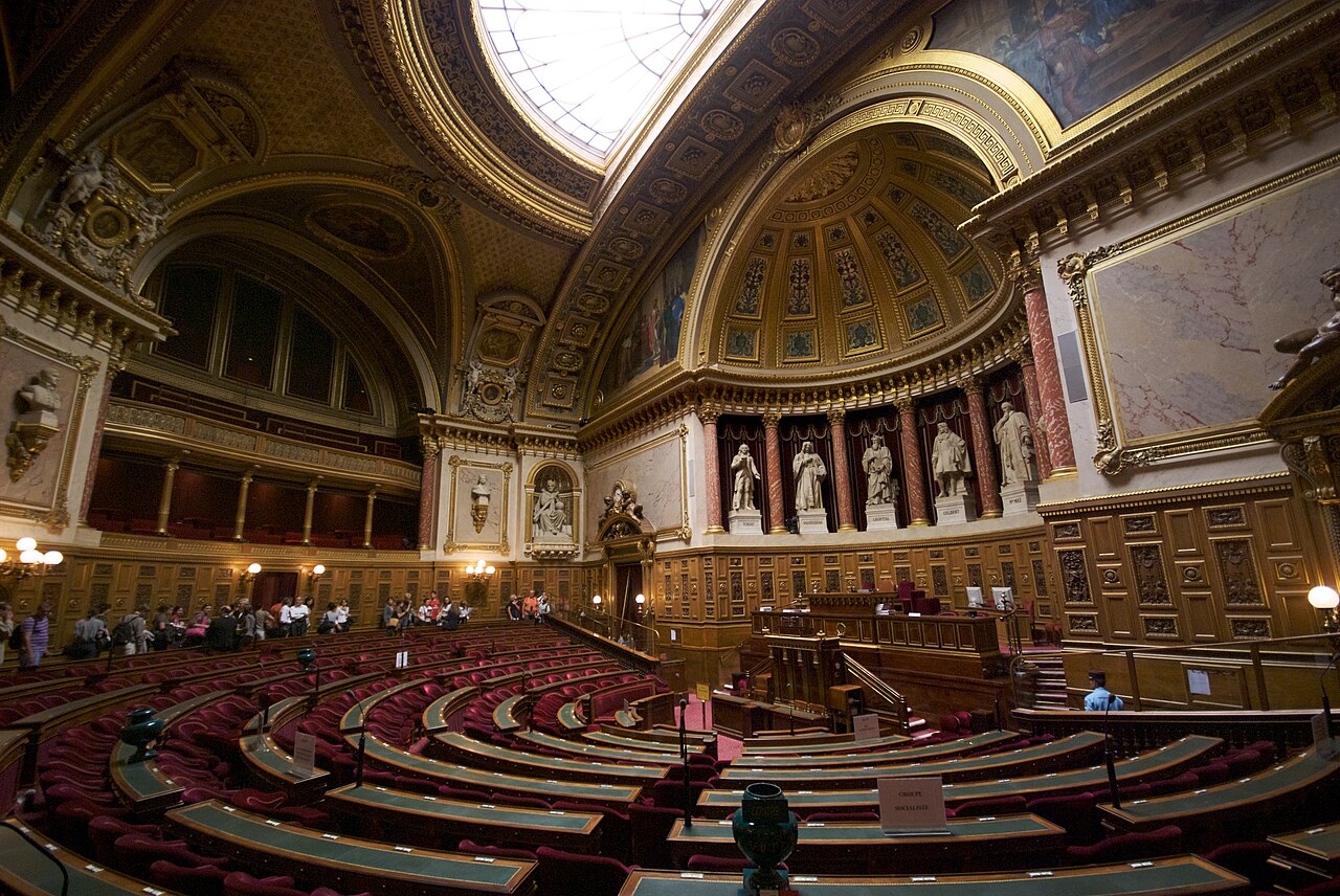 La commission parlementaire